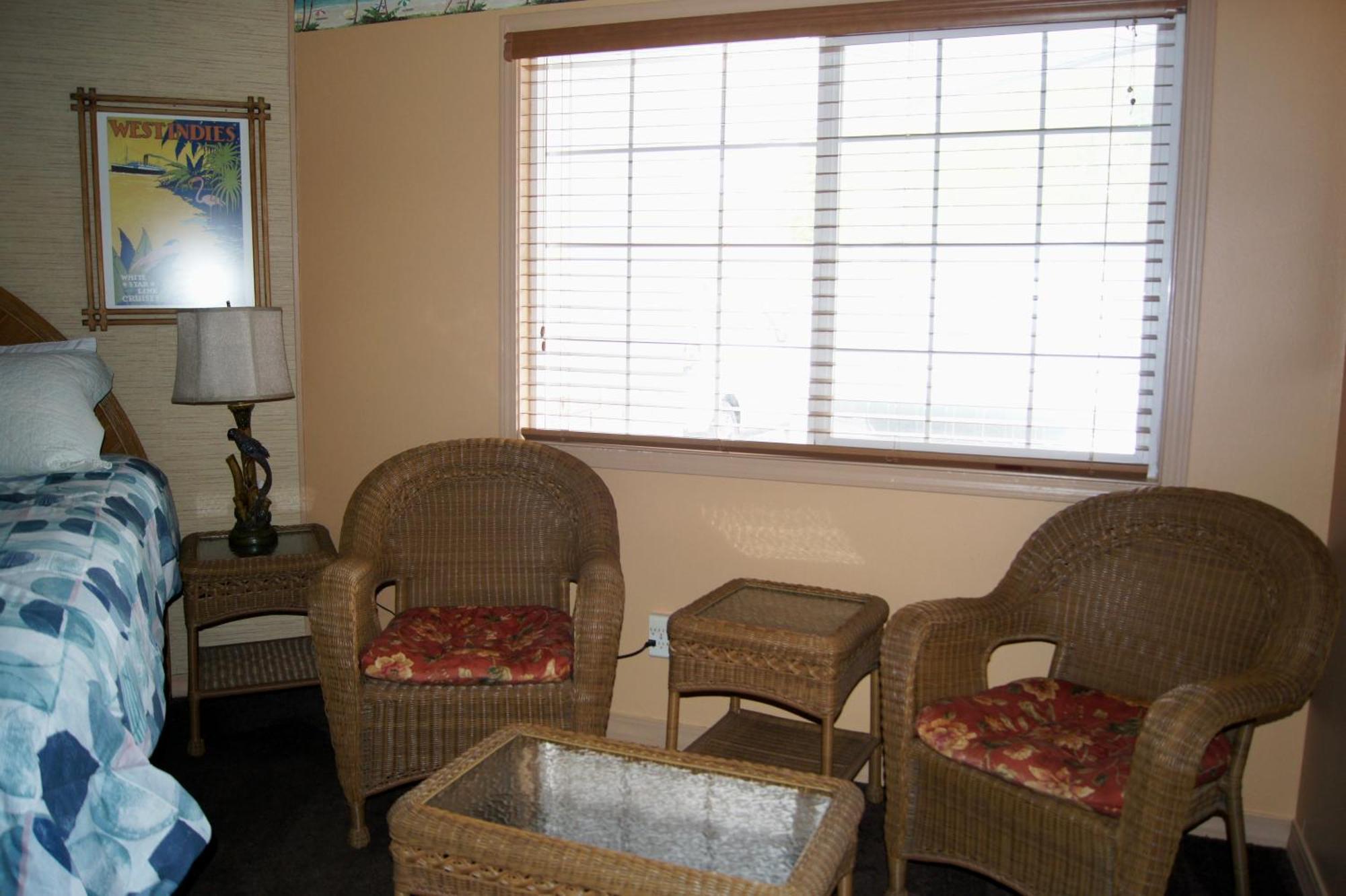 Flamingo Motel 2*